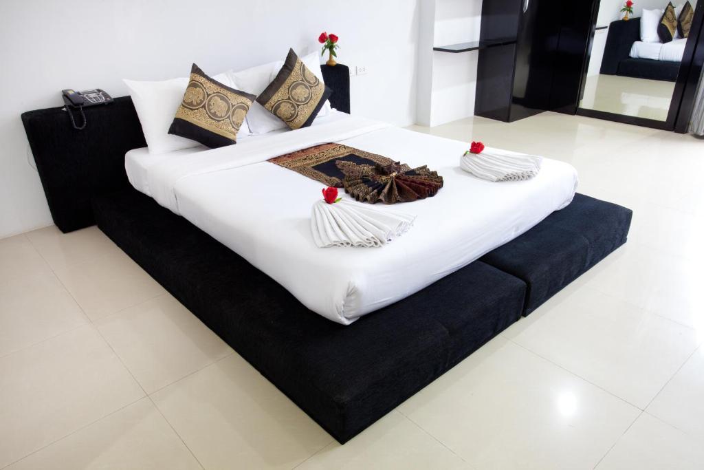 Lars-Lita Residence Patong Chambre photo