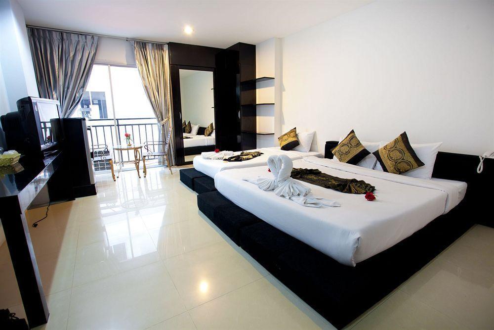 Lars-Lita Residence Patong Extérieur photo