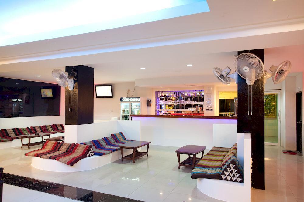 Lars-Lita Residence Patong Extérieur photo