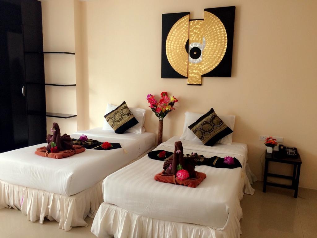 Lars-Lita Residence Patong Extérieur photo