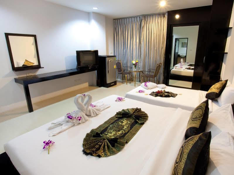 Lars-Lita Residence Patong Extérieur photo